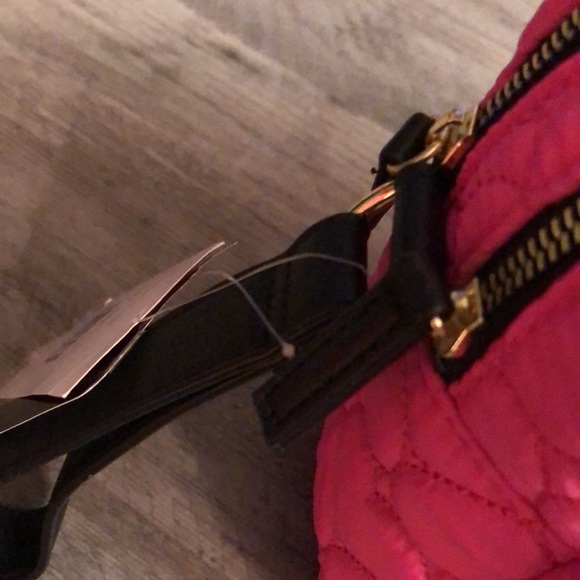 Betsey Johnson Hot Pink Quilted Heart Double Zip Cosmetic Case Makeup Bag NWT - Picture 13 of 16